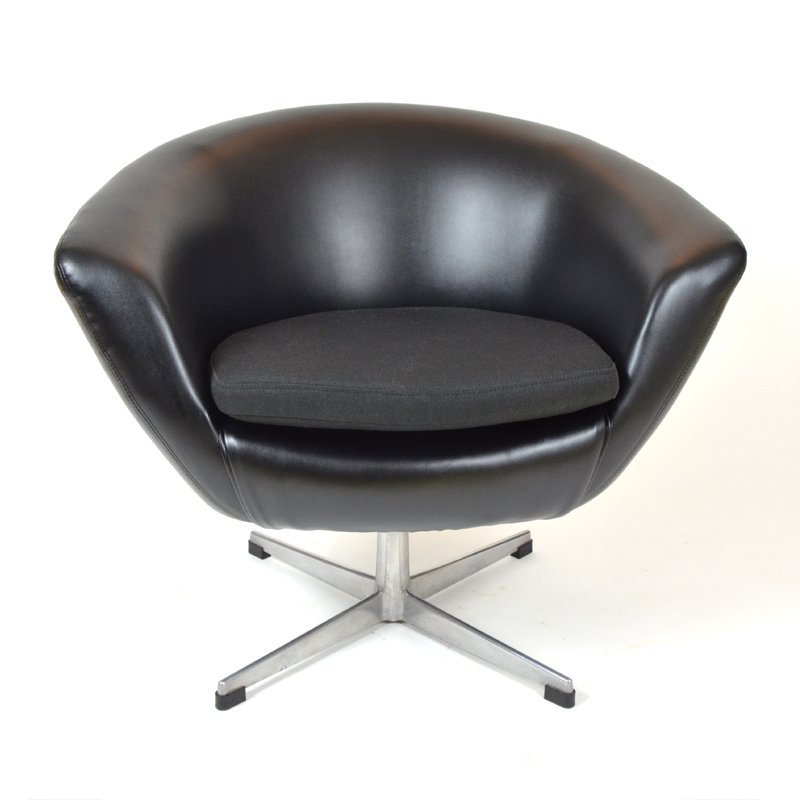 Black egg chair