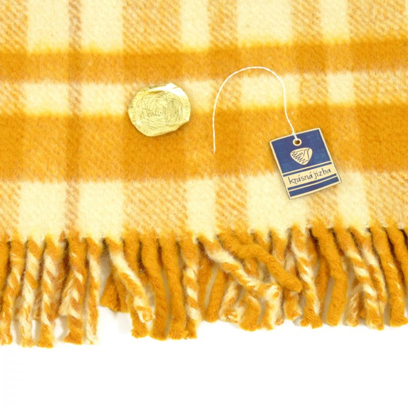 100% wool blanket manufactured by Krásná Jizba