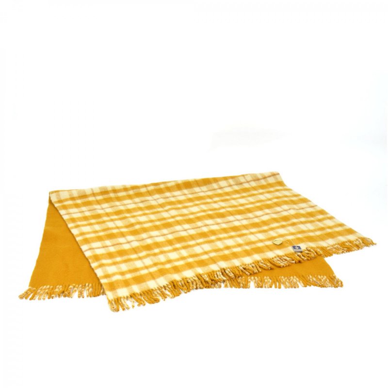 100% wool blanket manufactured by Krásná Jizba