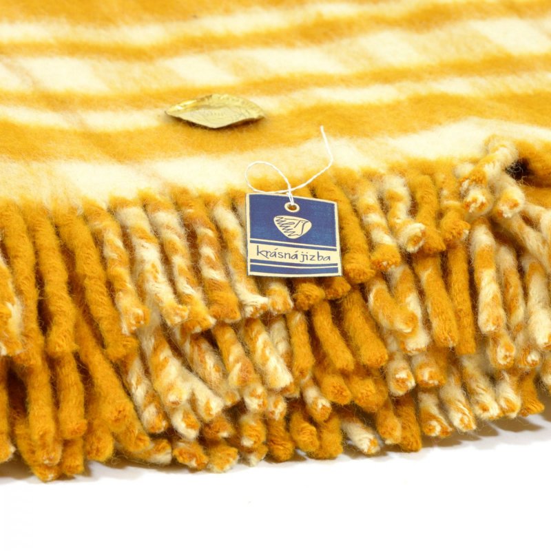 100% wool blanket manufactured by Krásná Jizba