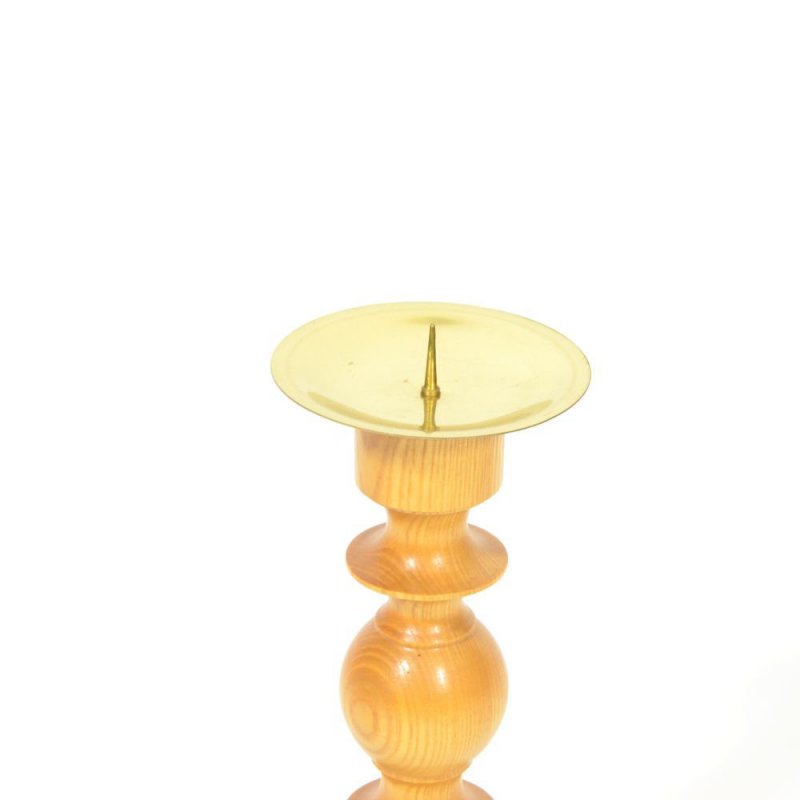 Wooden candleholder