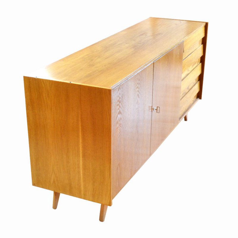 Oak Chest of Drawers