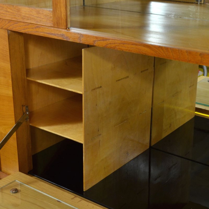 Oak veneered cabinet with bar