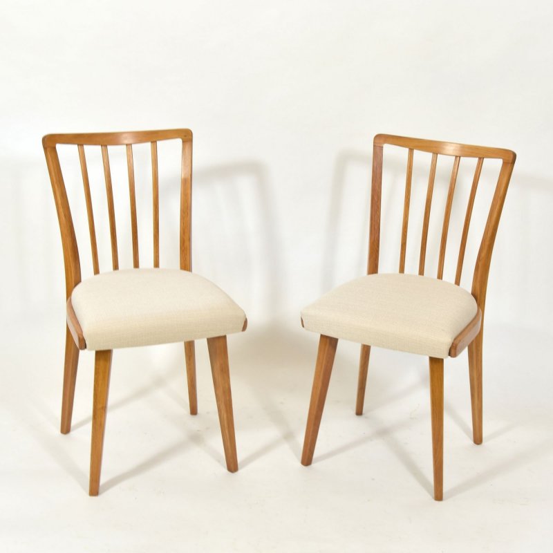 Couple of oak dinning chairs