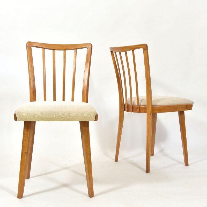 Couple of oak dinning chairs