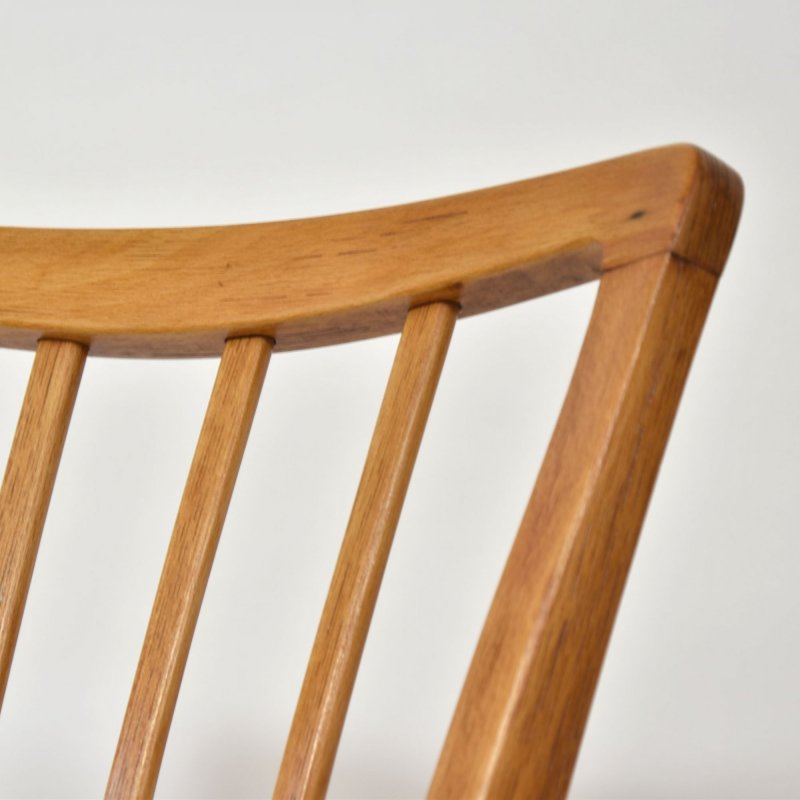 Couple of oak dinning chairs