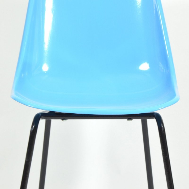 Fiberglass Blue Chair By Vertex