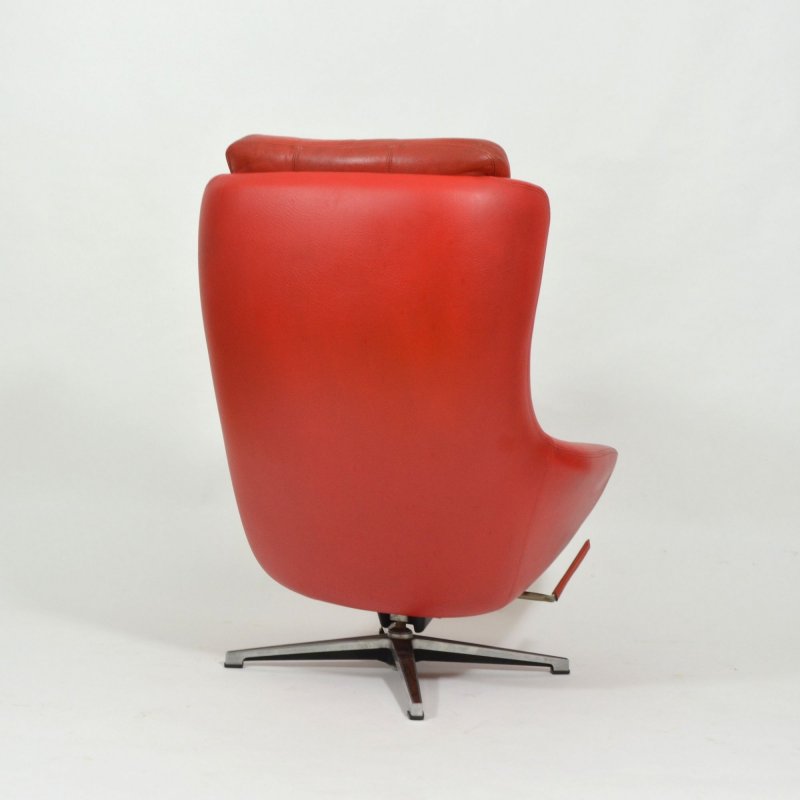 PeeM leather armchair