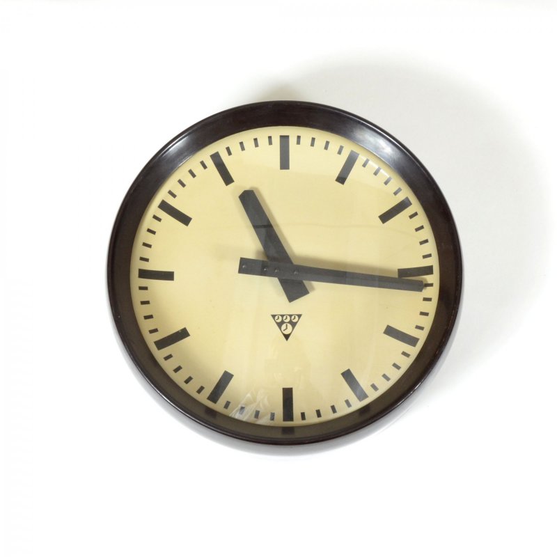 Pragotron Wall Clock