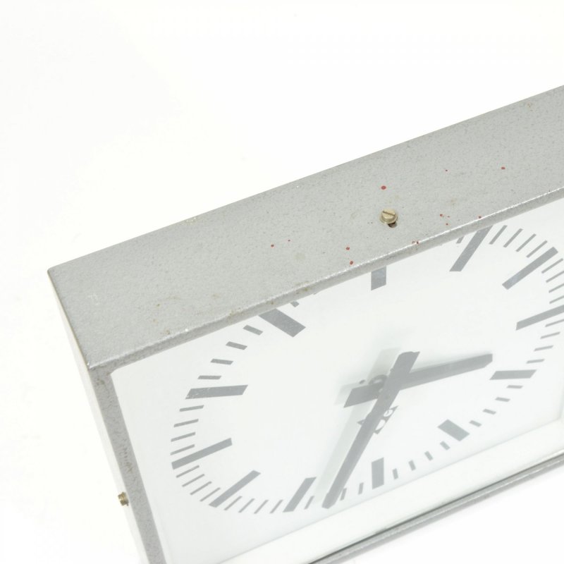 Pragotron industrial wall clock