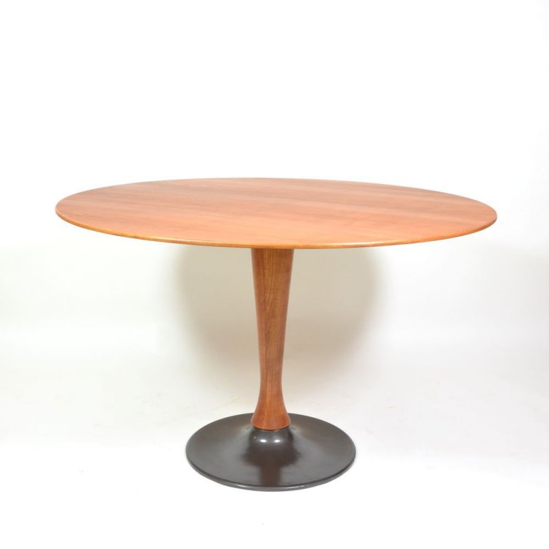 Round Dining Table