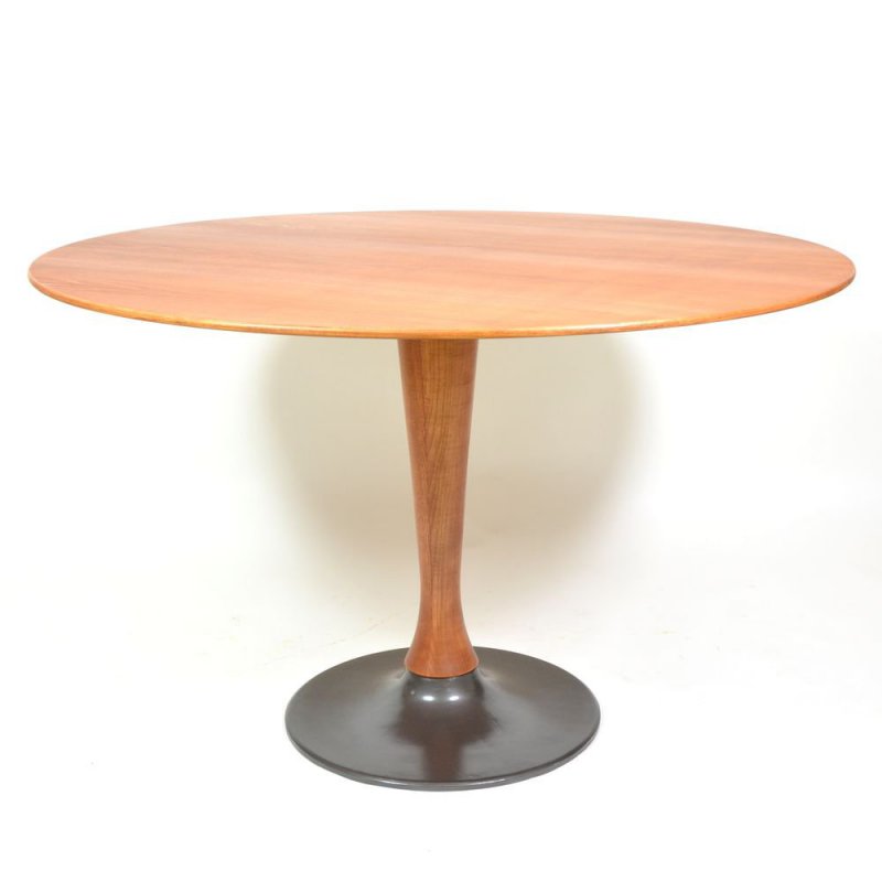 Round Dining Table