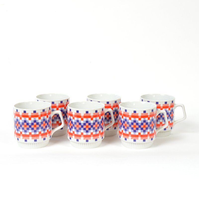 Chequered mugs