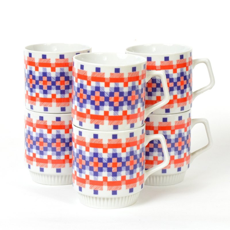 Chequered mugs