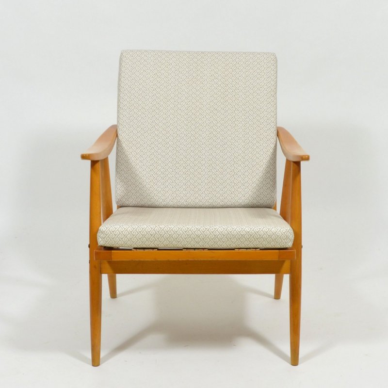  Armchair with removable cushion by Ton