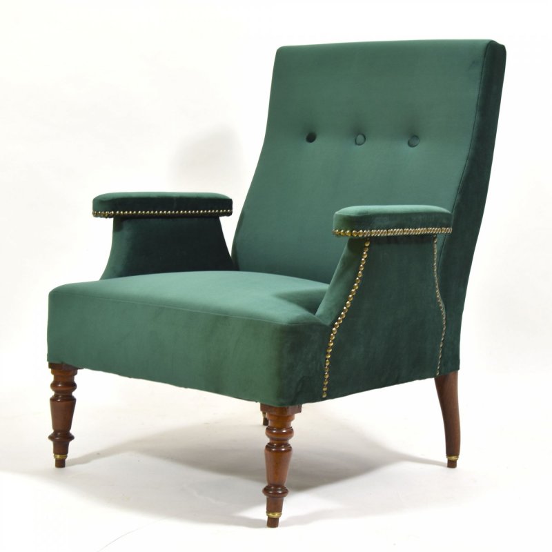 Armchair in green velvet