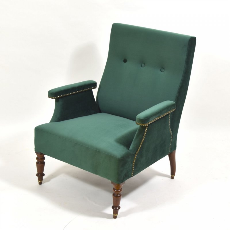 Armchair in green velvet