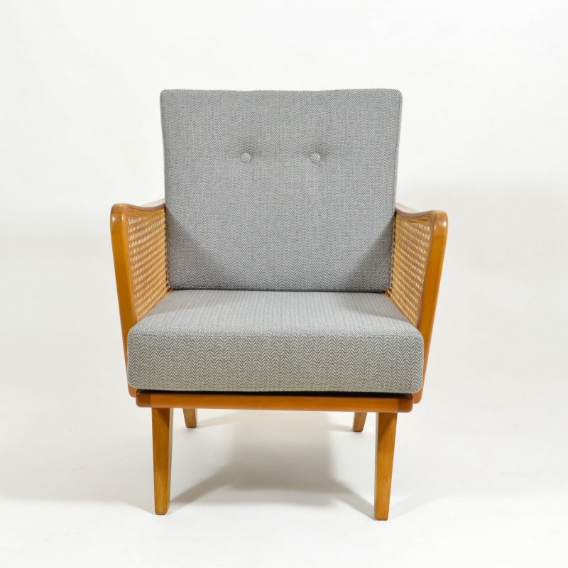 Armchair with rattan strings