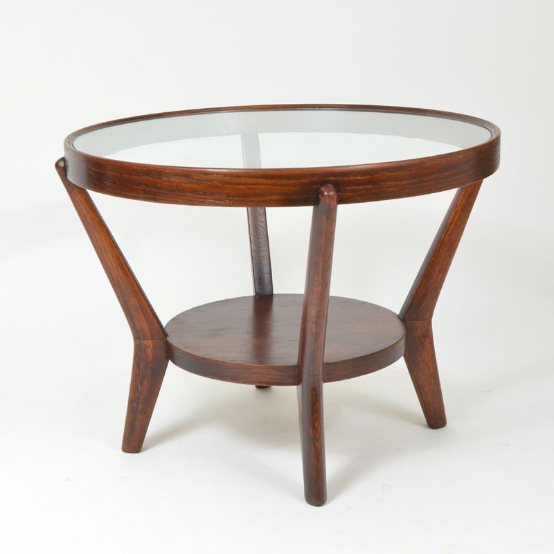 Round coffee table