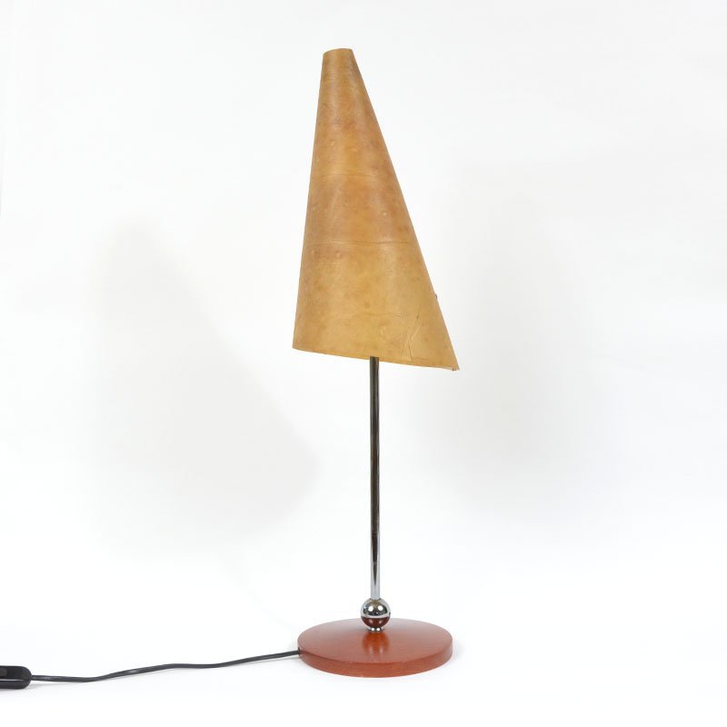 Lampa s kornoutem