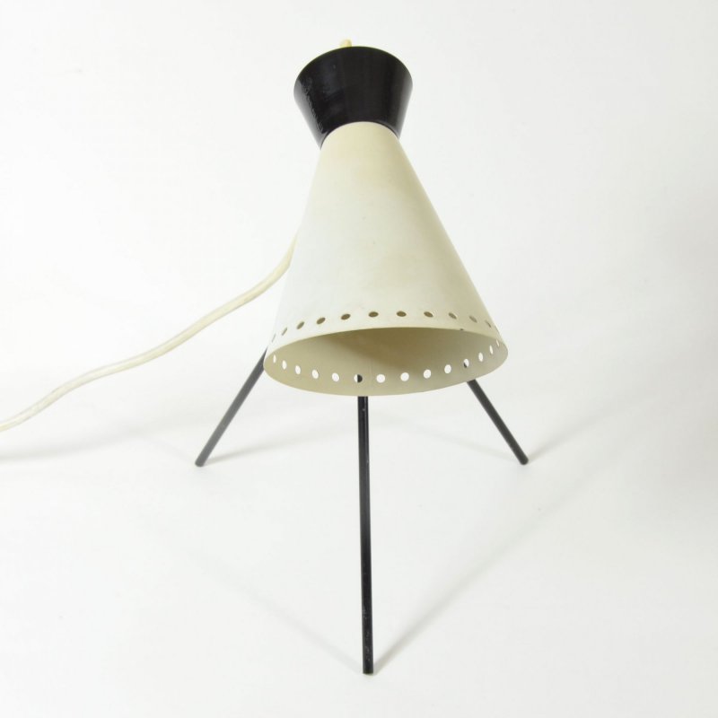 Tripod lamp for Napako