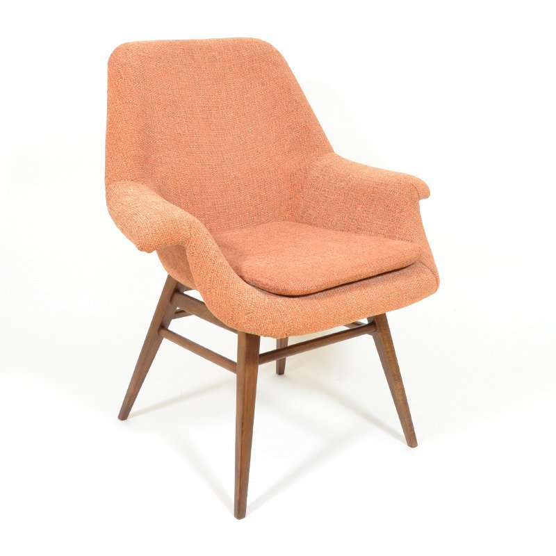 Salmon pink shell chair