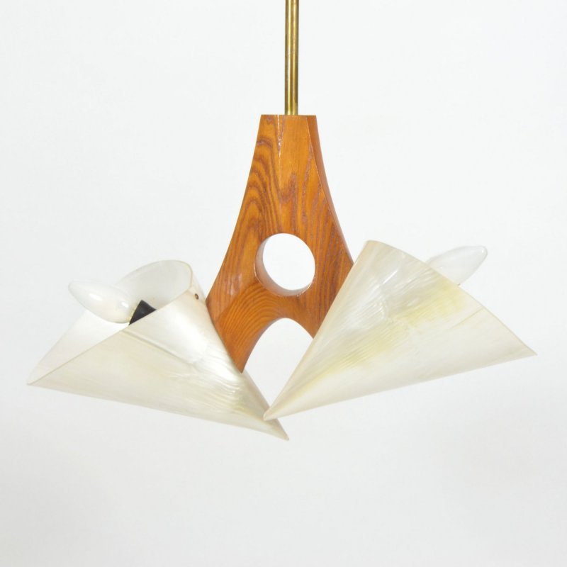 Wood pendant with cone shades