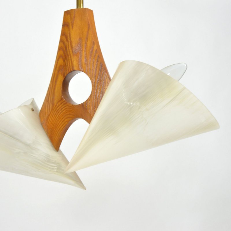 Wood pendant with cone shades