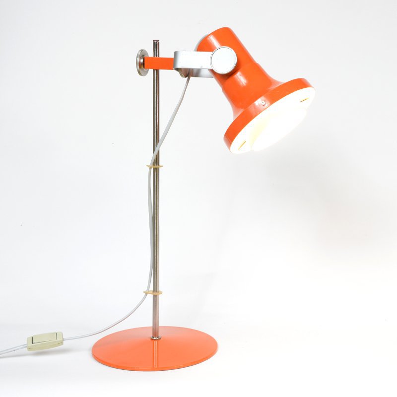 Oranžová lampa