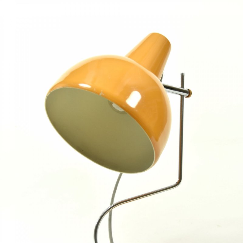 Oranžová stolní lampička