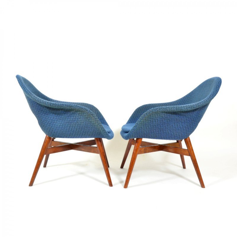 Pair of Shell Chairs