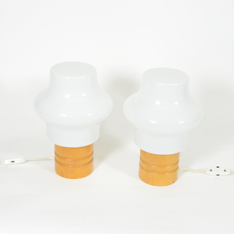 Pair bedside lamps