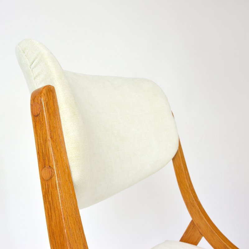 Upholstered chair