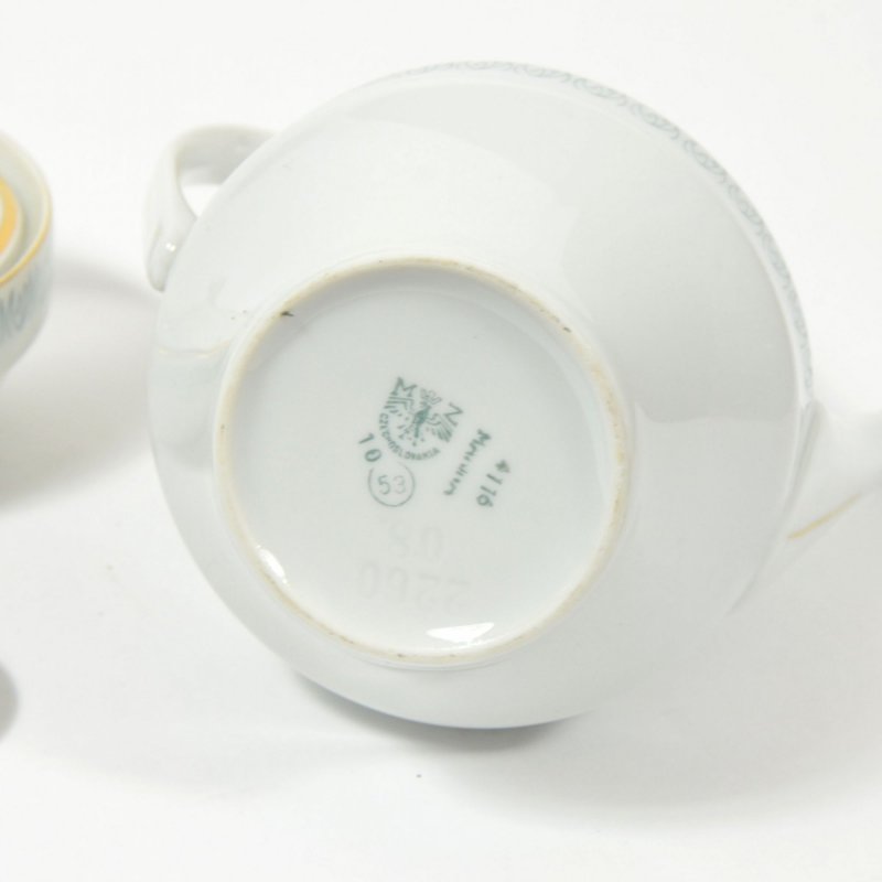 Porcelaine coffee set