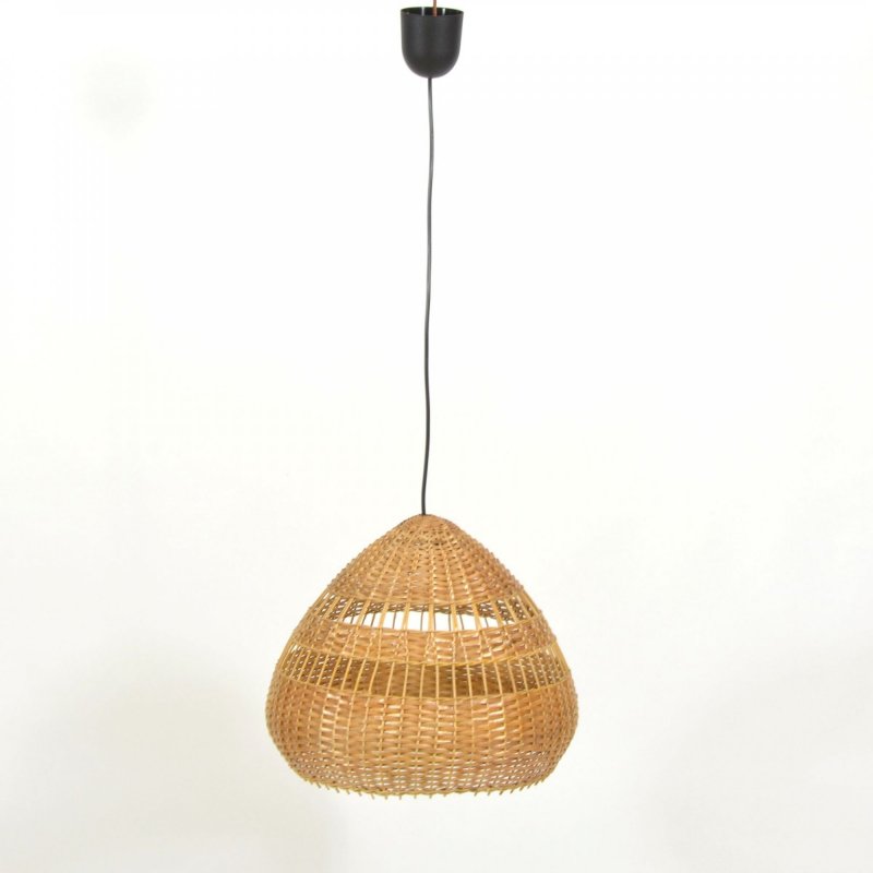 Rattan pendants 