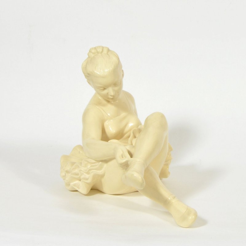 Ballet dancer sculpture