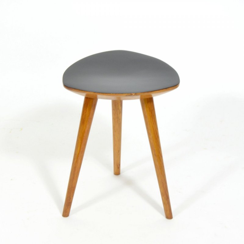 Krásná Jizba tripod stool