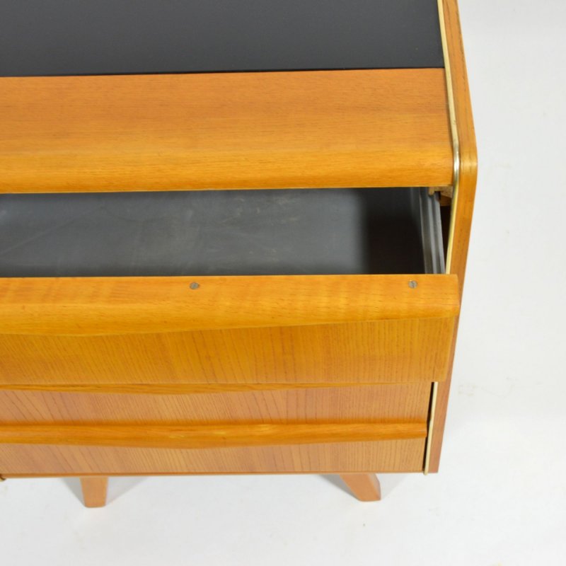 Small chest of drawers