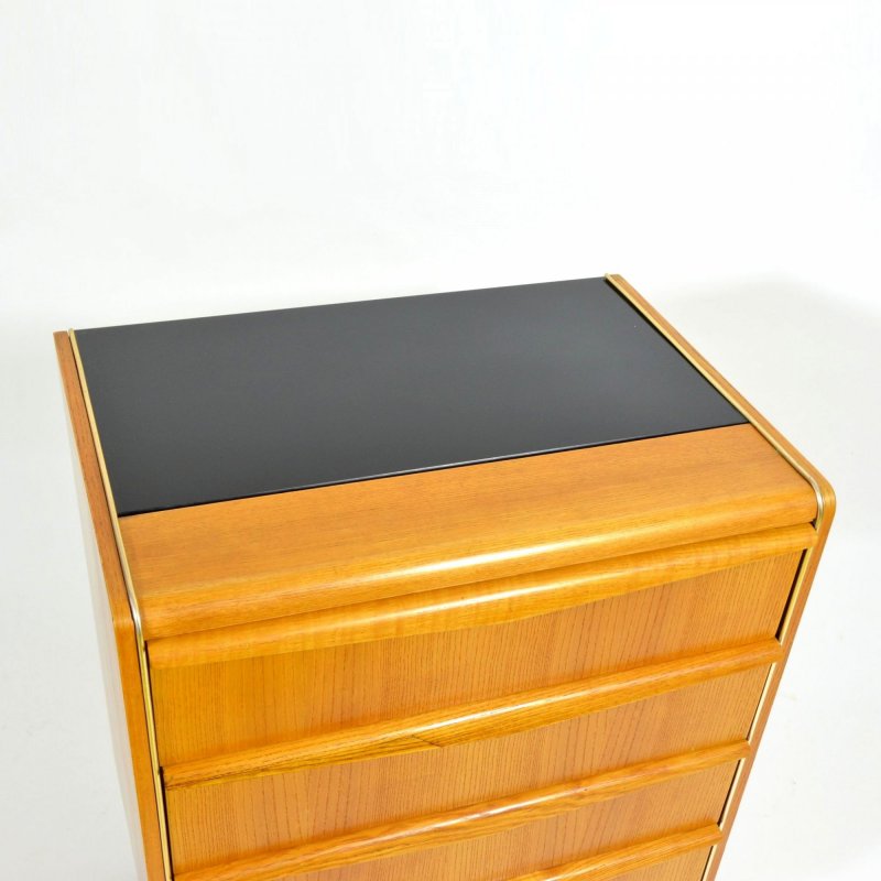 Small chest of drawers