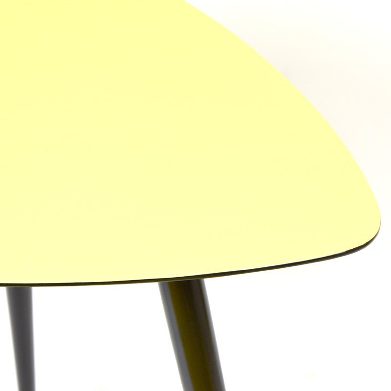 Vanilkový stolek